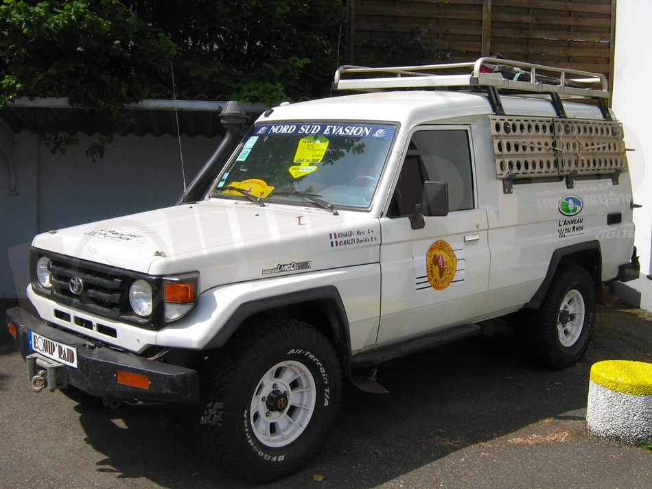 Pr&eacute;paration Equip'Raid Toyota HZJ 78