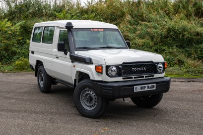 Toyota Land Cruiser 78 Facelift 2024 neuf en vente chez Equip Raid