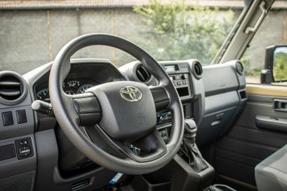 Toyota Land Cruiser 78 Facelift 2024 neuf en vente chez Equip Raid