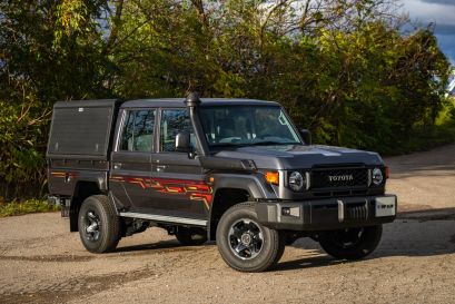 Toyota Land Cruiser 79 Facelift 2024 neuf ave hardtop Alu-Cab importé par Equip Raid