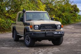 Toyota Land Cruiser 79 Facelift 2024 importé par Equip Raid