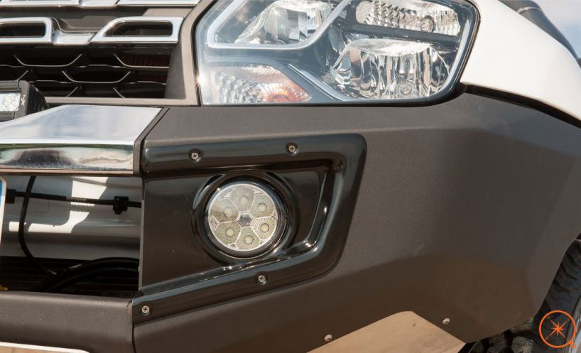 Cadres phares antibrouillard pour Dacia Duster II 2018-2021 acier inox