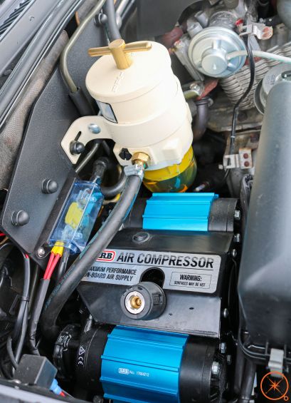 Préfiltre carburant diesel Racor - Compresseur ARB CKMTA12 12V - Console de toit ARB - Mitsubishi Pajero 4