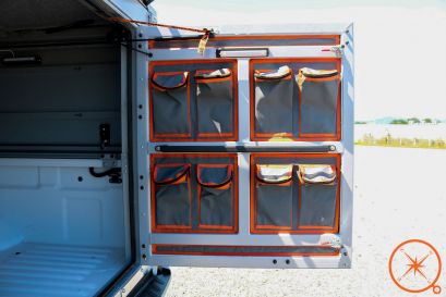 Pochettes de rangement sur porte arrière Alu-Cab