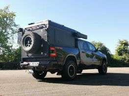 Canopy camper Alu-Cab fermé  - Dodge RAM