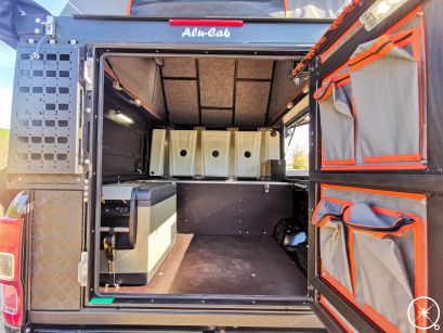 réservoir eau Alu-Cab aménagement intérieur canopy camper ford ranger 