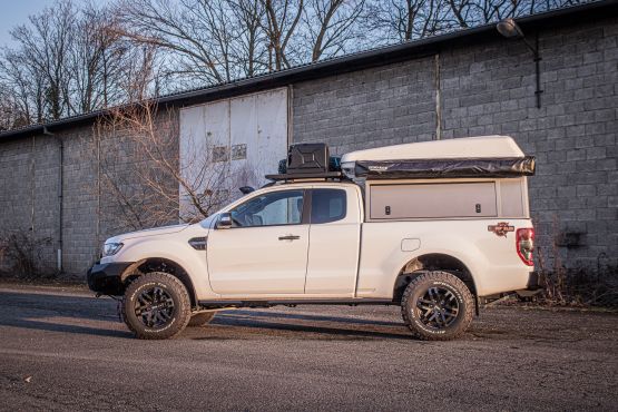 Hard-top Alu-Cab ford ranger 