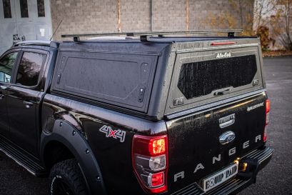 Ford Ranger PXII préparation véhicule tout-terrain picku 4x4 par equip'Raid hardtop alu-cab noir