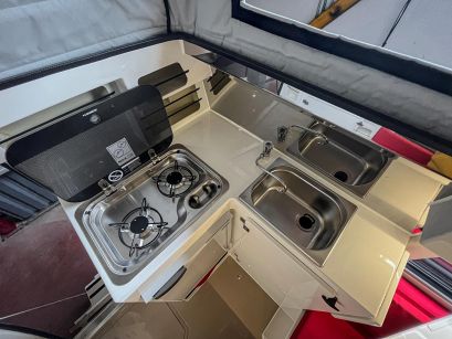 cuisine équipée aménagement intérieur cellule gazell aménagement 4x4 ford ranger