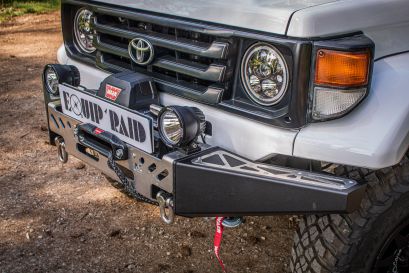 Préparation Land cruiser HZJ78 raid - pare-chocs protection N4 offroad