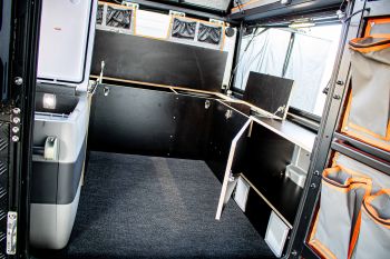 aménagement intérieur ford ranger canopy camper préparation équipement 4x4