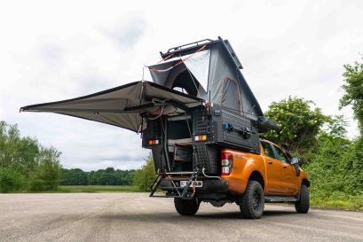 Auvent déployé et cellule khaya alucab sur pickup ranger