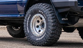 Pneau Cooper Discoverer