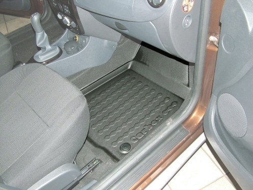 TAPIS DE SOL AVANT DROIT POUR DACIA DUSTER 4X2 ET 4X4 DE 04/2010 A 12/2013