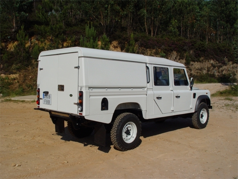 HARDTOP ALUMINIUM AFN AVEC DOUBLE PORTES ARRIERES POUR LAND ROVER DEFENDER 130