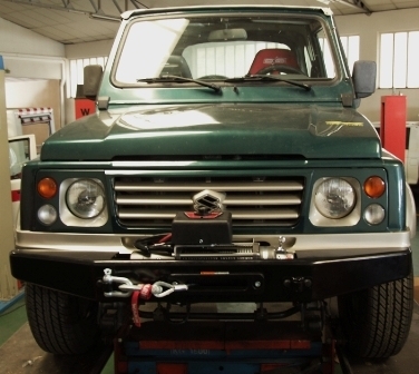 PARE CHOC AVANT AFN SUPPORT DE TREUIL POUR SUZUKI SAMOURAI DIESEL