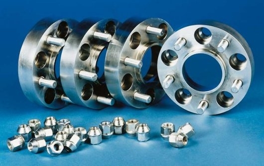 ELARGISSEURS DE VOIE HOFMANN 30MM POUR JEEP JK-WJ-WG-WH-WH-XH