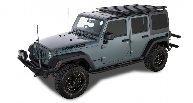 KIT BACKBONE GALERIE PIONEER RHINO RACK 1828X1426MM POUR JEEP WRANGLER JK 4 PORTES (AVEC PIEDS RLCP38)