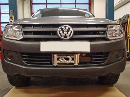 KIT MONTAGE DE TREUIL INTEGRE AU PARE CHOC D'ORIGINE  POUR VOLKSWAGEN AMAROK