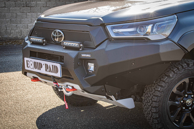 PARE CHOCS AVANT RIVAL EN ALUMINIUM POUR TOYOTA HILUX REVO INVINCIBLE AVEC FEUX LED 2019-2020