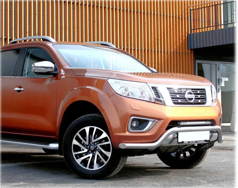 PROTECTION AVANT TUBULAIRE 60MM INOX HOMOLOGUEE CE POUR NISSAN NAVARA NP300 A PARTIR DE 2016