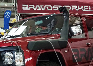 SNORKEL BRAVO POUR NISSAN PATROL Y60 MONTAGE A GAUCHE