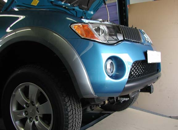 KIT TRAVERSE DE MONTAGE POUR TREUIL ET LAME A NEIGE ECO AMOVIBLE POUR MITSUBISHI L200 TRITON -&gt;03/06