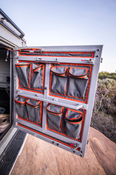 POCHETTES DOUBLES ALUCAB X4 POUR PORTE ARRIERE DE CANOPY CAMPER