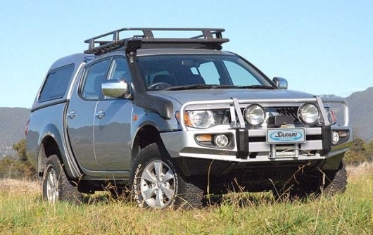 SNORKEL SAFARI POUR MITSUBISHI L200 TRITON A PARTIR DE 2006