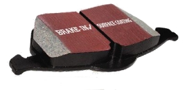 Plaquettes de frein renforcées