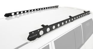 SYSTEME DE SUPPORTS BACKBONE RHINO RACK A 2 ANCRAGES POUR MITSUBISHI PAJERO IV CHASSIS LONG (5 PORTES)