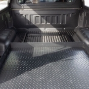 PLATEAU COULISSANT RUUUD SANS PERCAGE POUR TOYOTA HILUX REVO DOUBLE CABINE 2016+