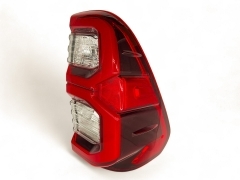 FEU ARRIERE DROIT A LED POUR TOYOTA HILUX REVO 2021+