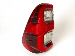 FEU ARRIERE GAUCHE A LED POUR TOYOTA HILUX REVO 2021+