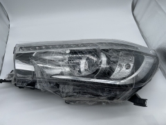 OPTIQUE AVANT GAUCHE A LED REGLAGE ELECTRIQUE POUR TOYOTA HILUX REVO 2016-2018 - Copie