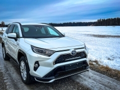 KIT ECLAIRAGE LED LAZER LONGUE PORTEE LINEAR 18 ELITE AVEC INTEGRATION A LA CALANDRE POUR TOYOTA RAV4 HYBRIDE (2019+)
