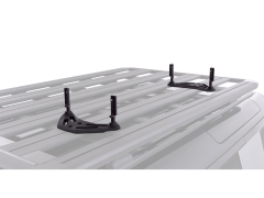 Supports plats  Rhino Rack pour pour 2 à 4 plaques à sable Maxtrax MKII et XTREME avec Zwiflock pour galerie Rhino Rack