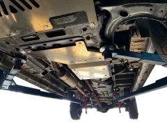 Blindage anti-encastrement  Transmission / Réservoir AdBlue pour Ford Transit 4x4 (2024+)
