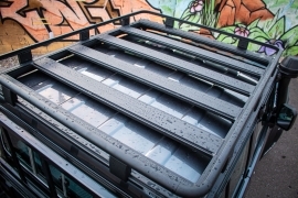 KIT COMPLET GALERIE DE TOIT ARB BASE RACK AVEC KIT DE MONTAGE ET DEFLECTEUR 1545X1285 POUR TOYOTA SERIE 70 DOUBLE CABINE