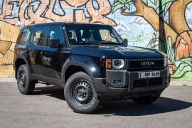 TOYOTA LAND CRUISER 250 2.4L TURBO ESSENCE BVA8 URBAN-E 4 PLACES UTILITAIRE NOIR