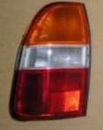 FEU ARRIERE DROIT POUR MITSUBISHI L200 DE 1992 A 1996