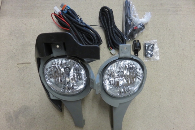 KIT 2 ANTIBROUILLARDS COMPLET POUR TOYOTA HILUX VIGO 2005-2007