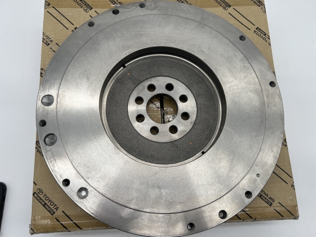 VOLANT MOTEUR POUR TOYOTA HDJ80 24S / HDJ100 **ORIGINE TOYOTA**