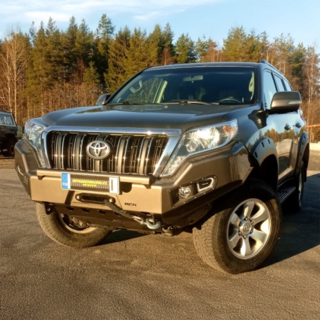 PARE CHOC AVANT AFN RENFORCÉ EN ACIER AVEC FEUX ANTI BROUILLARD POUR TOYOTA LAND CRUISER 150 2013-2007