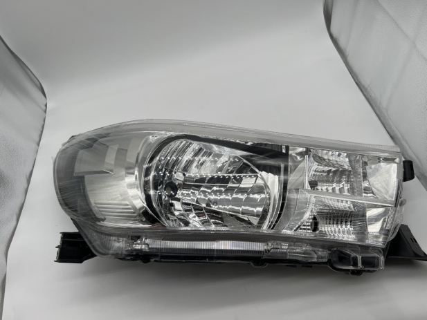 OPTIQUE AVANT DROIT HALOGENE REGLAGE MANUEL POUR TOYOTA HILUX REVO 2016-2018