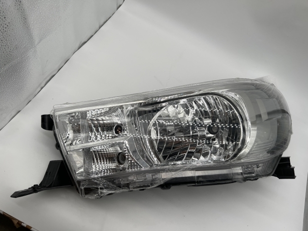 OPTIQUE AVANT GAUCHE HALOGENE REGLAGE ELECTRIQUE POUR TOYOTA HILUX REVO 2016-2018