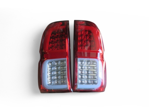 PAIRE DE FEUX ARRIERE A LED POUR TOYOTA HILUX REVO