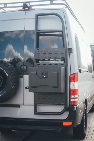 Coffre de rangement extérieur Cargo Box 400 Dutch Van Parts Sequoia Aluminium 75 Litres