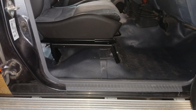 KIT DE MONTAGE N4 POUR SIEGE RECARO DROIT POUR TOYOTA HZJ/GRJ79 DOUBLE CABINE
