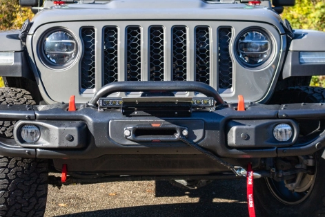 Treuil installé sur Jeep par Equip'Raid